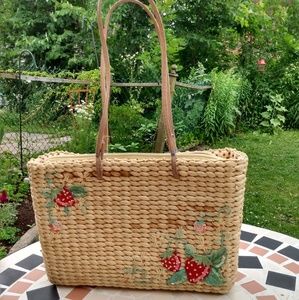 Vintage 1950s Woven Strawberry Purse